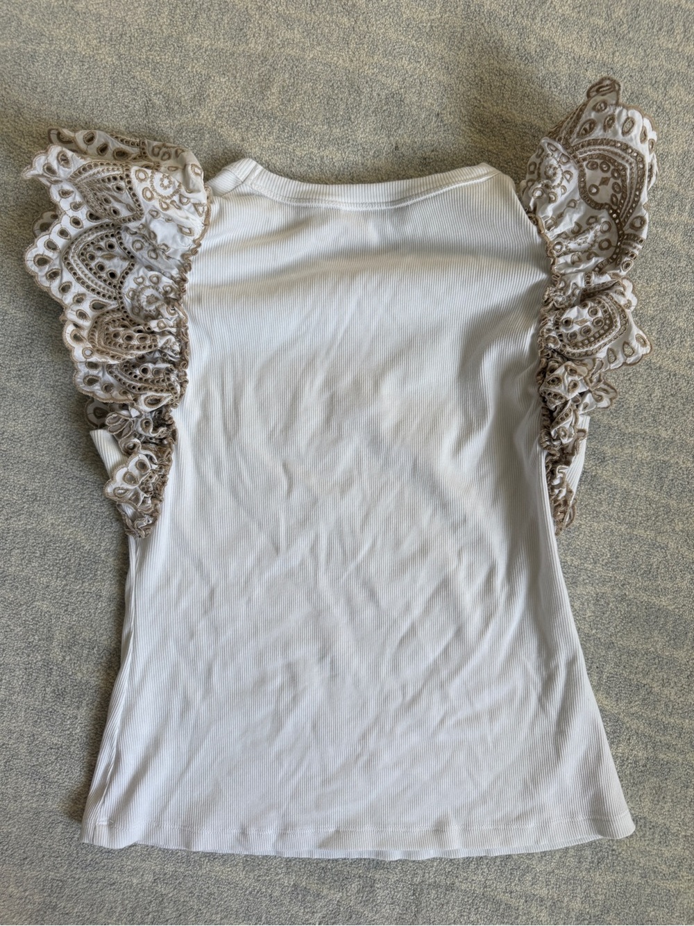 Veronica Beard Julianka Eyelet Ruffle Sleeve Stretch Cotton top, size M - Picture 2 of 3